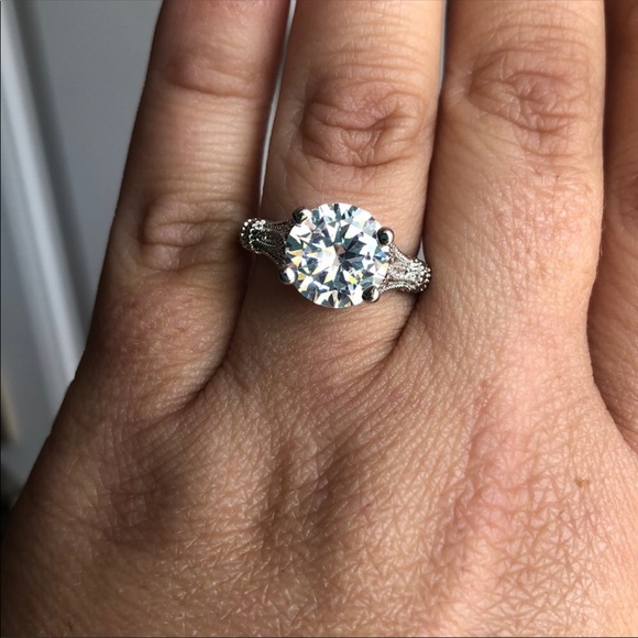 Jewelry - CZ Solitare Engagement Ring